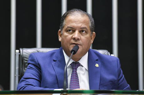 Senador Eduardo Gomes, líder do governo no Congresso