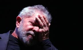 Resultado de imagem para fotos de lula triste