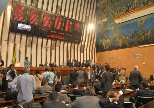 Resultado de imagem para fotos do plenariio da alba