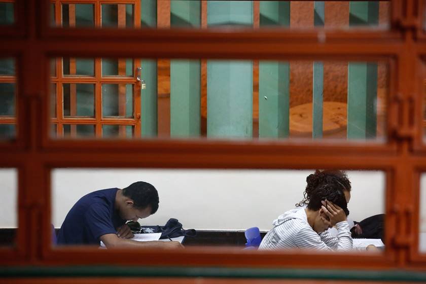 Resultado de imagem para Encceja será no domingo; veja como consultar locais de prova