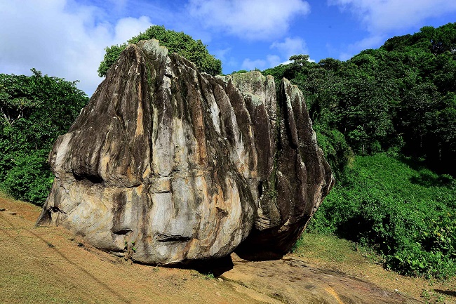 Resultado de imagem para Festival da Primavera lanÃ§a livro sobre a Pedra de XangÃ´ nesta quarta (18)
