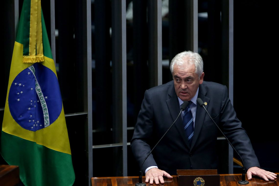 BrasÃlia - Senador Otto Alencar fala durante o quinto dia de julgamento final do processo de impeachment da presidenta afastada, Dilma Rousseff, no Senado.(Wilson Dias/Agência Brasil)