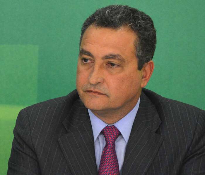 Resultado de imagem para 'Desgaste do governo não interessa a ninguém', diz governador da Bahia