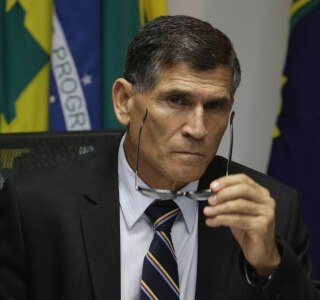 Resultado de imagem para Atos do governo precisam de 'fiscalização e transparência', diz ministro