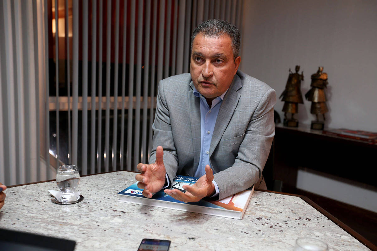 Brasil está virando uma grande fazenda, diz governador da Bahia, lamentando saída da Ford - 12/01/2021 - Painel - Folha