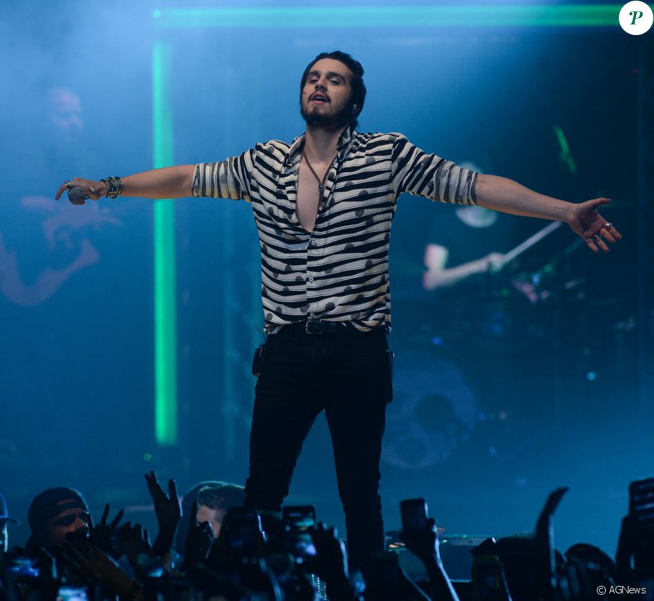 Resultado de imagem para fotos de apresentações de luan santana