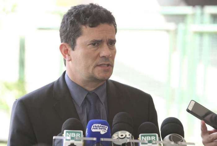 Resultado de imagem para Moro diz que prisão de Pezão é 'perfeitamente normal'