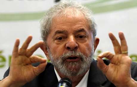 Resultado de imagem para fotos de lula