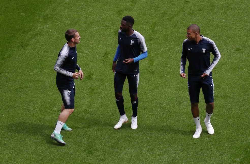 Griezmann, Dembele e Mbappe durante treino da FranÃ§a (Foto: REUTERS/Sergio Perez)