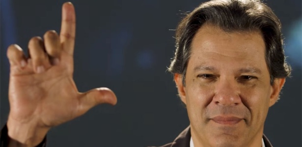 Resultado de imagem para fotos de haddad em campanha para presidente