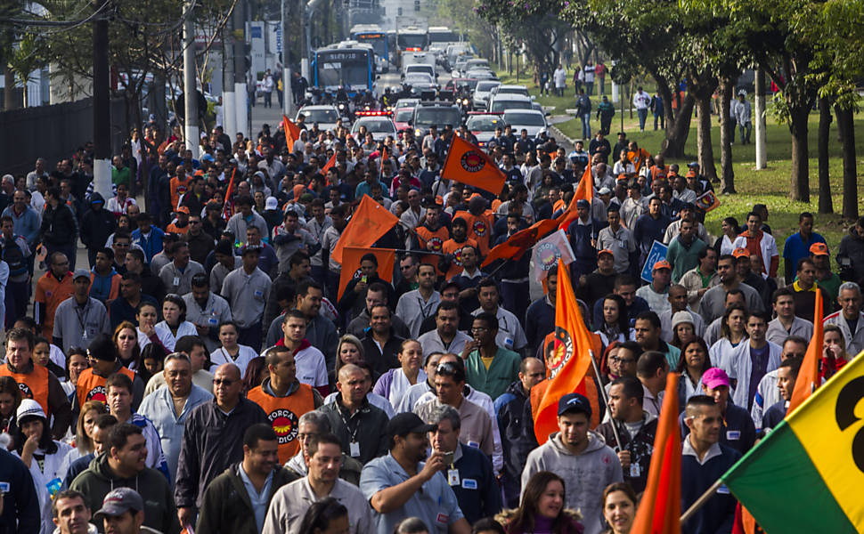 Resultado de imagem para fotos de manifestaÃ§Ãµes de sindicalistas