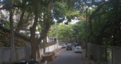 Motoristas de carro forte fazem protesto e ato congestiona a Graça