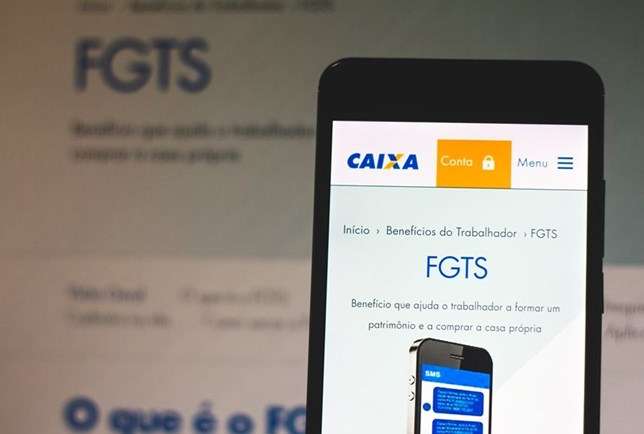 Resultado de imagem para Equipe econômica estuda liberar neste ano até R$ 500 por conta do FGTS