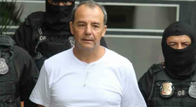 Resultado de imagem para Sérgio Cabral estaria negociando delação, diz jornal