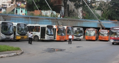 Sindicato diz que rodoviários não vão aceitar parcelamento do 13º salário