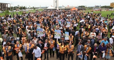 Após protesto em Brasília, prefeitos baianos conseguem R$186 milhões para municípios