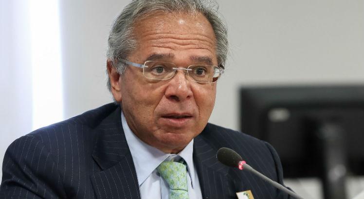 Resultado de imagem para Guedes nega ter ordenado investigação sobre Glenn Greenwald