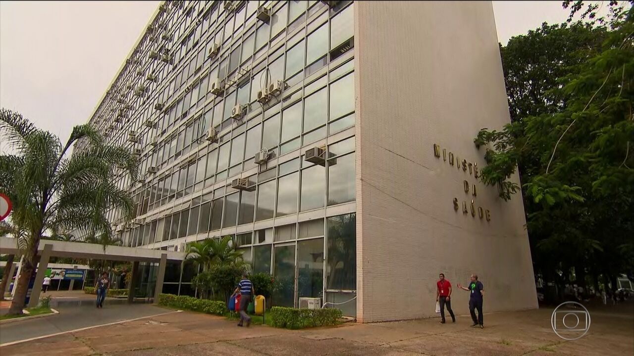 Resultado de imagem para Seleção de médicos brasileiros para substituir cubanos será ainda em novembro, diz ministério