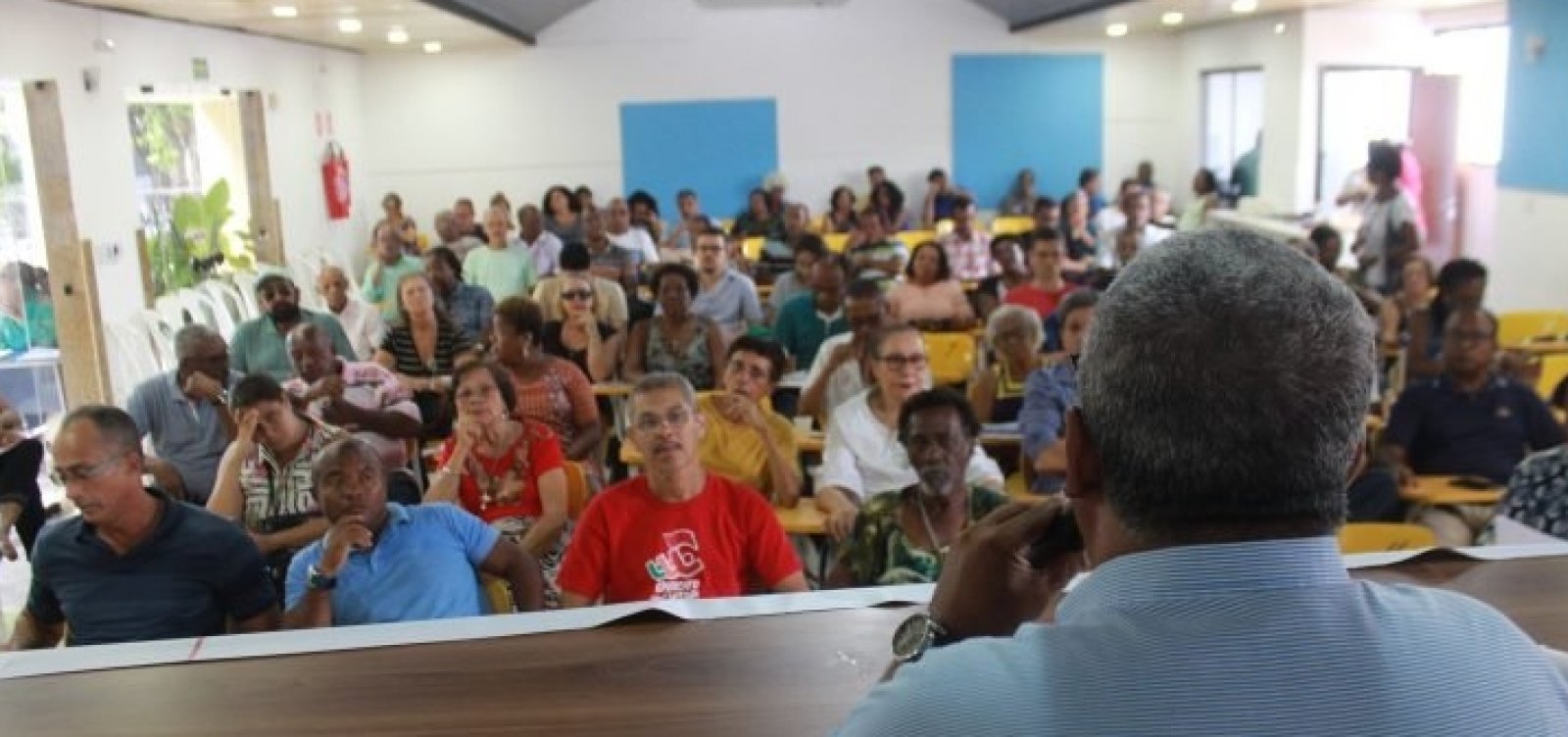 [Professores das redes pÃºblica e privada aderem Ã  greve contra cortes e reforma da PrevidÃªncia]