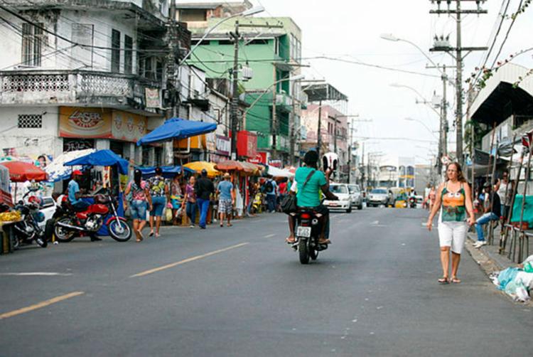 Crime aconteceu na rua Lima e Silva - Foto: Edilson Lima | Ag. A Tarde | Data: 22/09/2016