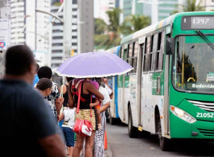 Rodoviários vão garantir efetivo de 30% nas ruas, segundo sindicado - Foto: Edilson Lima | Ag. A TARDE | 01/02/2017