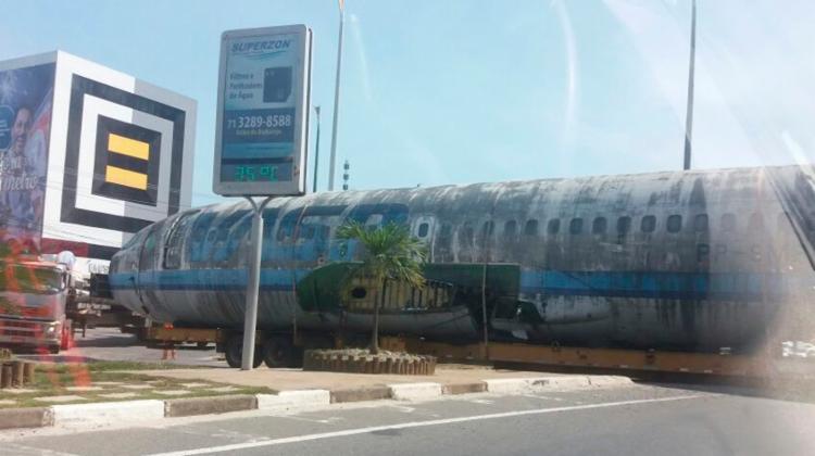 Translado deixa o trânsito intenso nas avenidas Santos Dumont e Carybé - Foto: Cidadão Repórter | Via Whatsapp