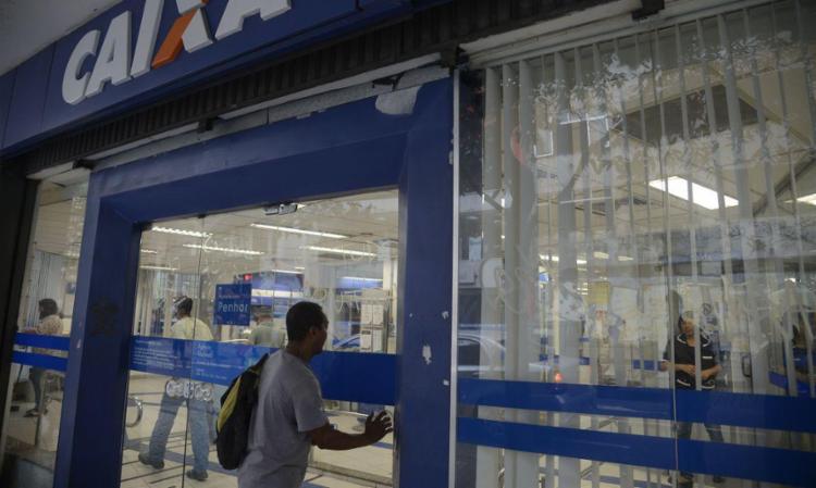 Dinheiro só será liberado para saque ou transferência para outra conta bancária a partir de 17 de outubro | Foto: Fernando Frazão | Agência Brasil - Foto: Fernando Frazão | Agência Brasil