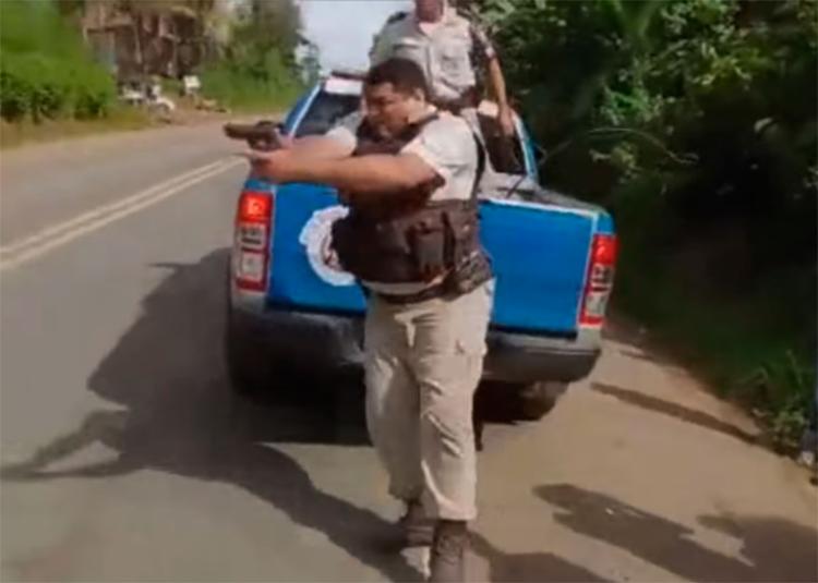 Ao menos, dois tiros foram disparados contra os manifestantes - Foto: ReproduÃ§Ã£o | YouTube