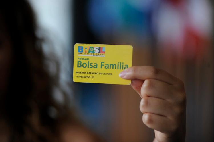 Resultado de imagem para Recadastramento de beneficiÃ¡rios do Bolsa FamÃ­lia termina dia 28