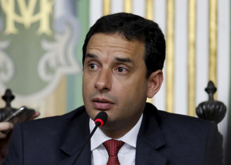 Resultado de imagem para fotos do deputado leo prates