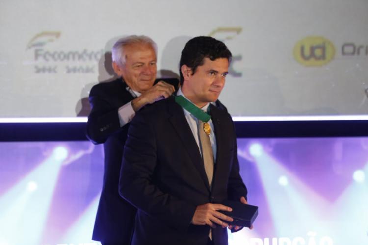 A medalha Ã© considerada a mais alta condecoraÃ§Ã£o concedida pela ADPF - Foto: Raul SpinassÃ© | Ag. A TARDE
