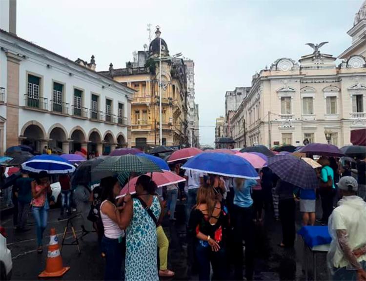 Os servidores reivindicam o reajuste salarial - Foto: CidadÃ£o RepÃ³rter | Via Whatsapp