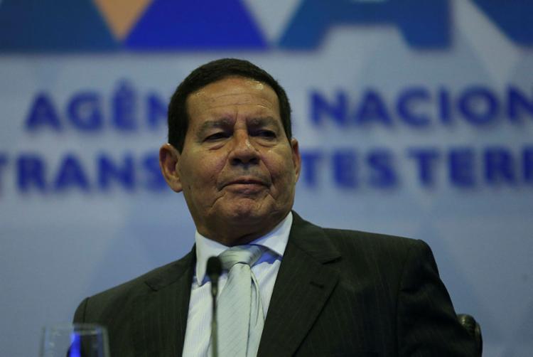 Mourão disse que, se forem encontradas irregularidades contra Lorenzoni, ele terá de deixar o governo - Foto: José Cruz | Agência Brasil