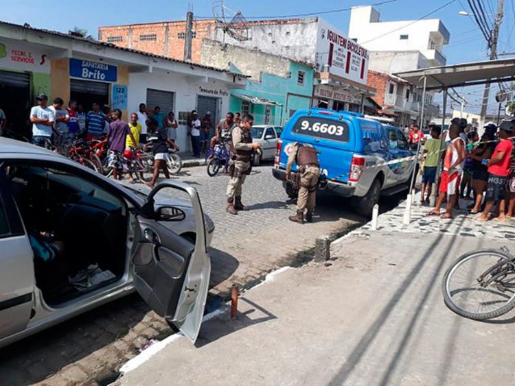A polÃ­cia ainda nÃ£o tem informaÃ§Ãµes sobre a autoria e a motivaÃ§Ã£o do crime - Foto: ReproduÃ§Ã£o | Foto Paulo JosÃ© | Site Acorda Cidade