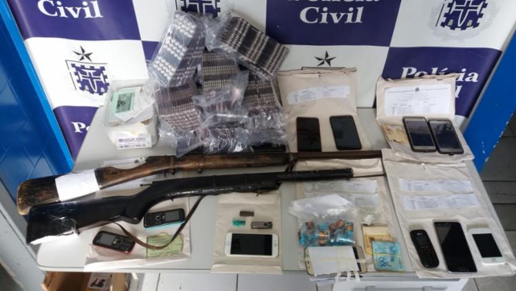 OperaÃ§Ã£o Fachada tambÃ©m apreendeu armas artesanais, drogas e muniÃ§Ãµes - Foto: DivulgaÃ§Ã£o | SSP