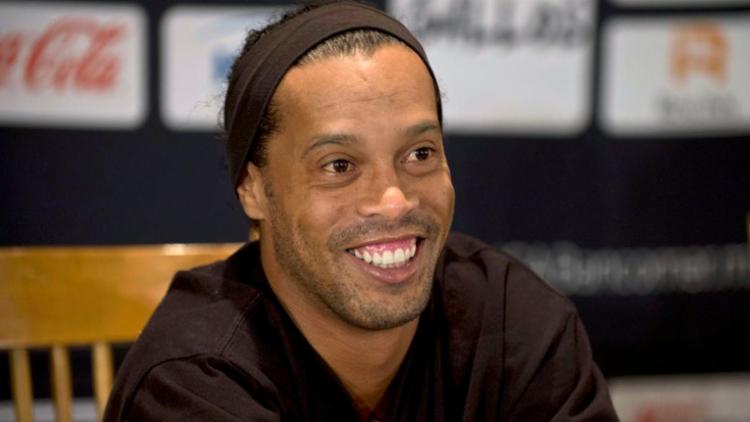 TJ-RS determinou a apreensão dos passaportes de Ronaldinho Gaúcho e do irmão dele - Foto: Ronaldo Schemidt l AFP