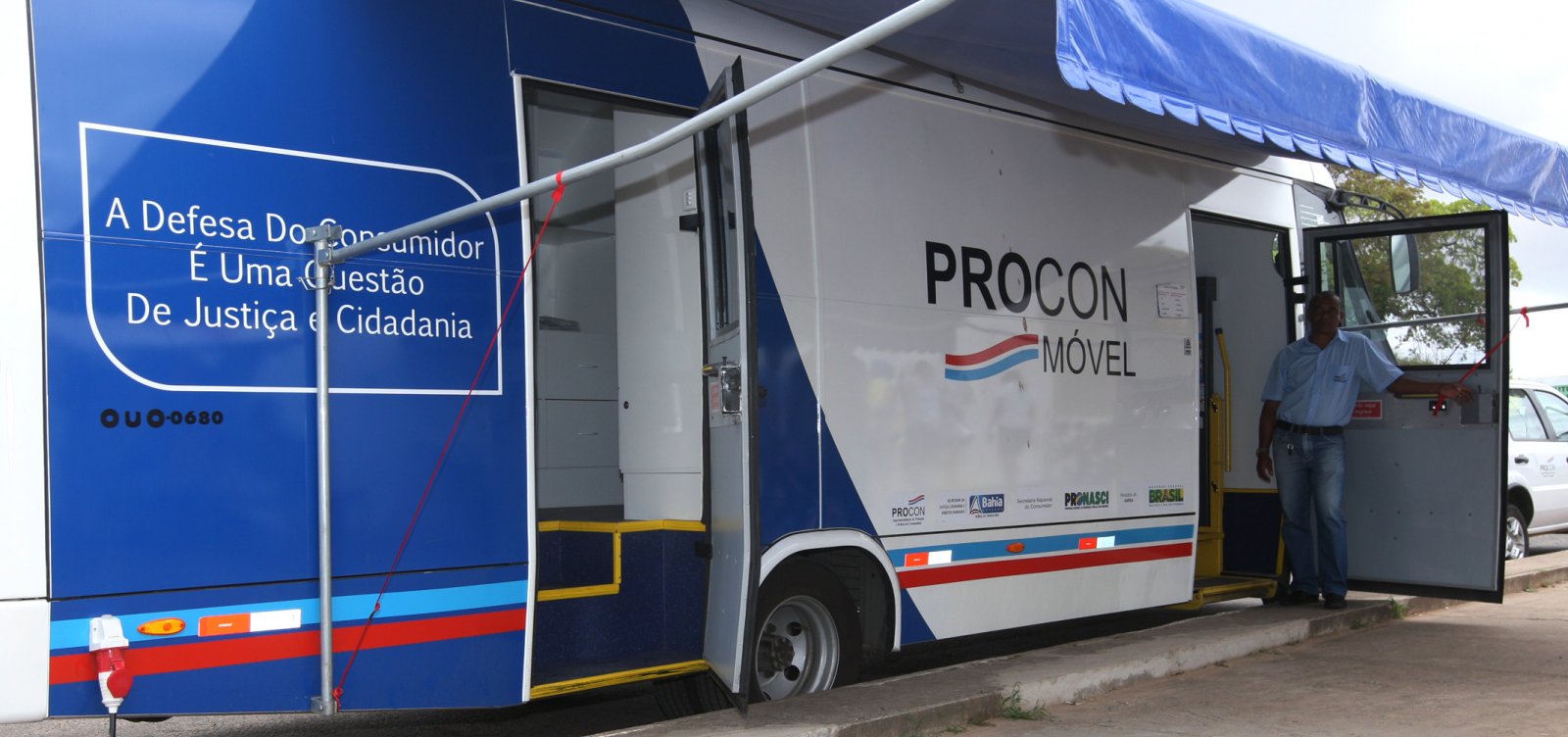 [Procon MÃ³vel oferece serviÃ§os gratuitos no estacionamento da Fonte Nova ]