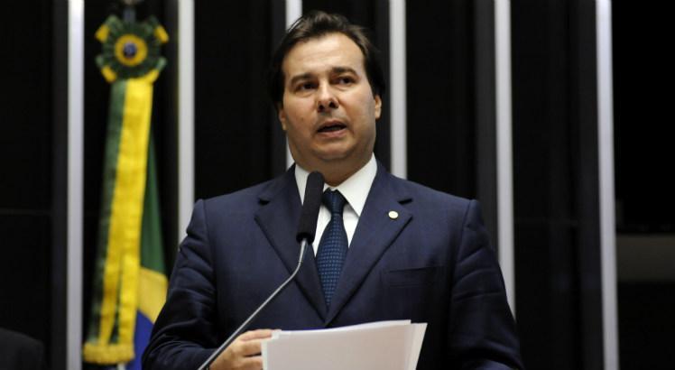 Resultado de imagem para Maia abre sessão que vai votar destaques à PEC da Previdência