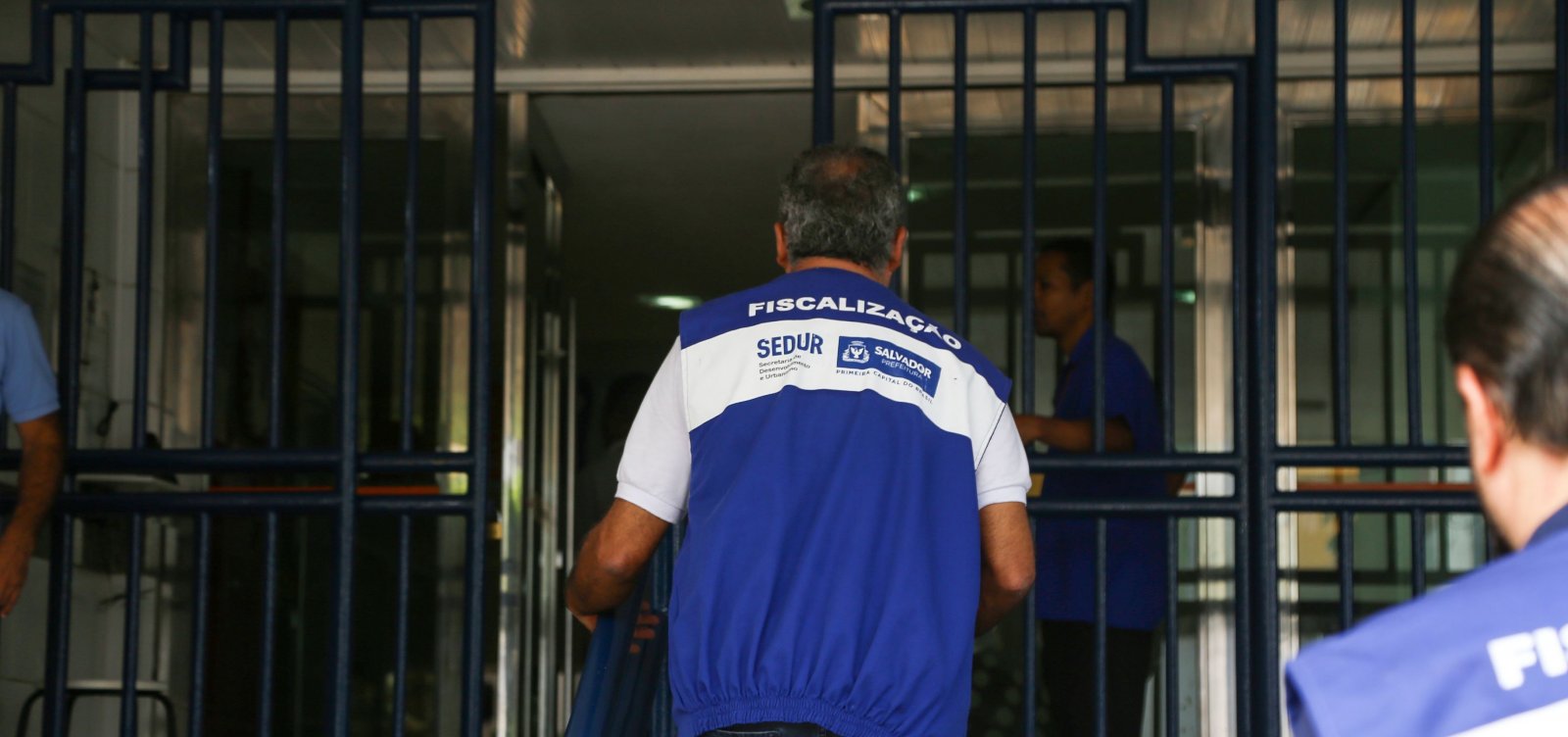 [Coronavírus: em um mês, Sedur interdita 704 estabelecimentos de Salvador e cassa 82 alvarás]