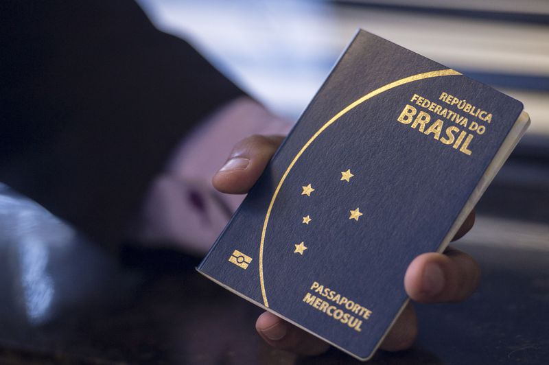 Resultado de imagem para STJ proÃ­be suspensÃ£o de passaporte de devedor