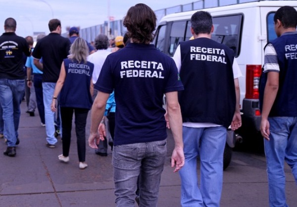 Resultado de imagem para Receita cria grupo para investigar 800 agentes públicos