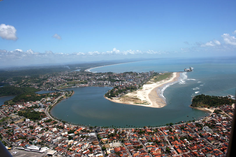 Resultado de imagem para cidade de Ilhéus, sul da Bahia