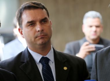 Caso Marielle: Alvos da operação, milicianos têm ligações com Flavio Bolsonaro