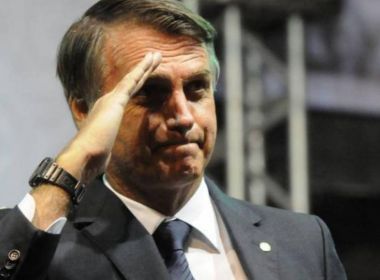Bolsonaro afirma que vai processar ator José de Abreu em discussão em rede social