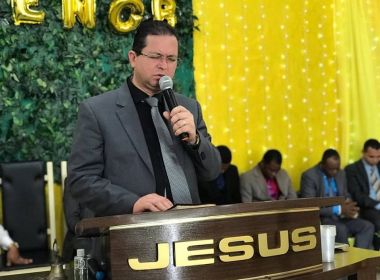 Deputado baiano 'pesa a mão' e quer aumentar em 20 vezes pena para intolerância religiosa