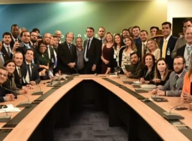 Parte da bancada do PSL quer destituir lÃder do partido na Câmara