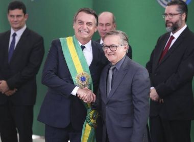 Governo quer que Vélez se demita do Ministério da Educação