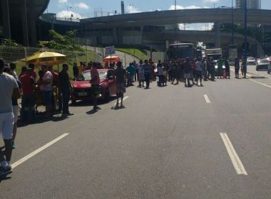Torcedores do Sport interrompem tráfego por falta de ingressos para final do Nordestão