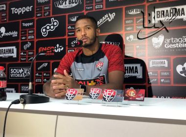 Resultado de imagem para Lesão na coxa tira Felipe Garcia de duelo do Vitória contra o Bragantino