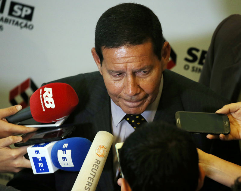 Resultado de imagem para Mourão diz que o governo eleito estuda privatizar a BR Distribuidora